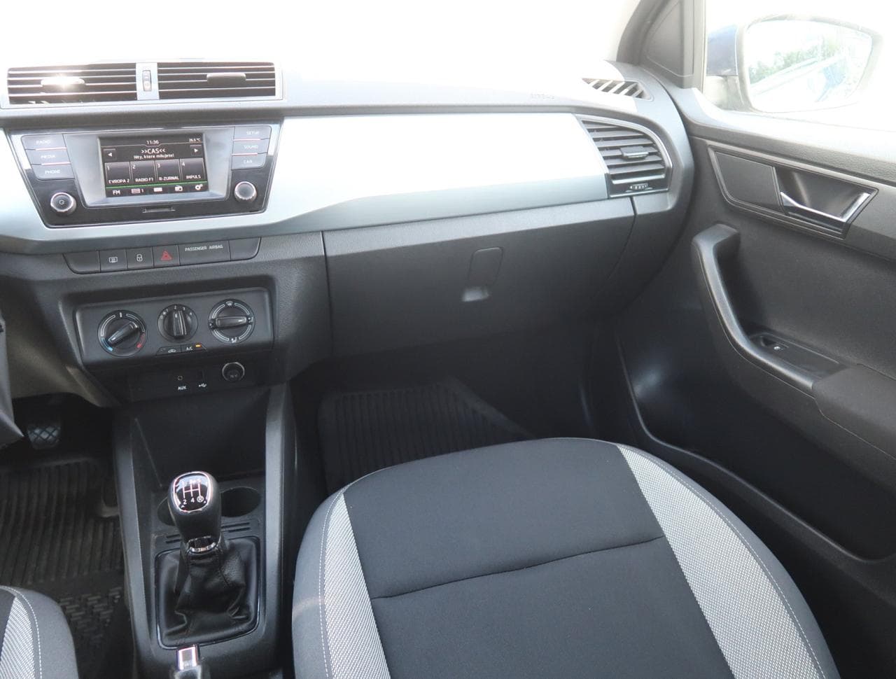 2015 Škoda FABIA - 11