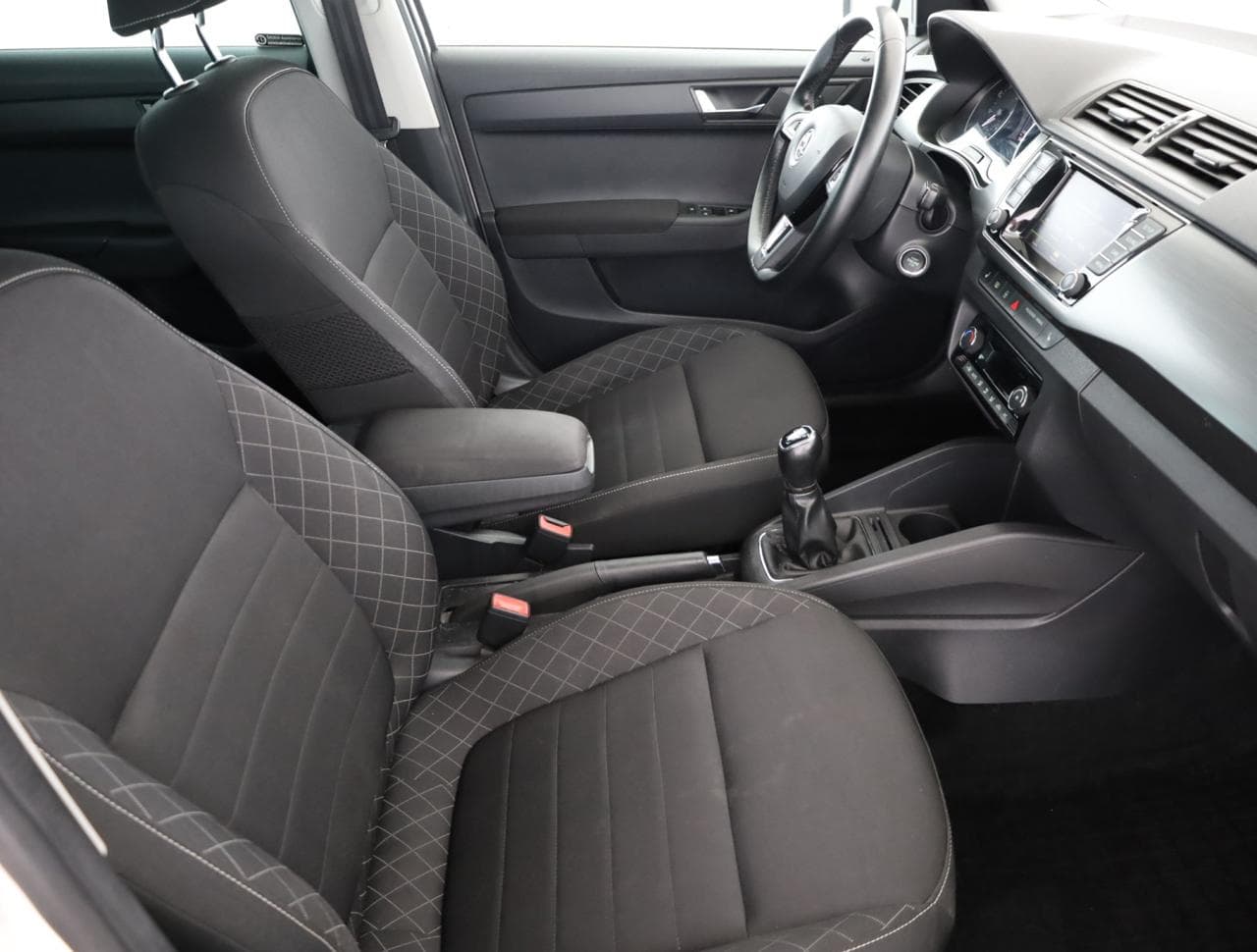 2017 Škoda FABIA - 10