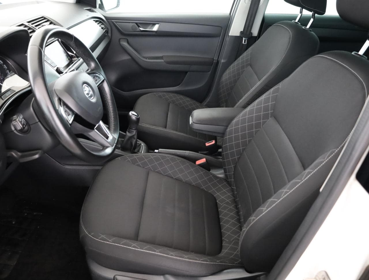 2017 Škoda FABIA - 13