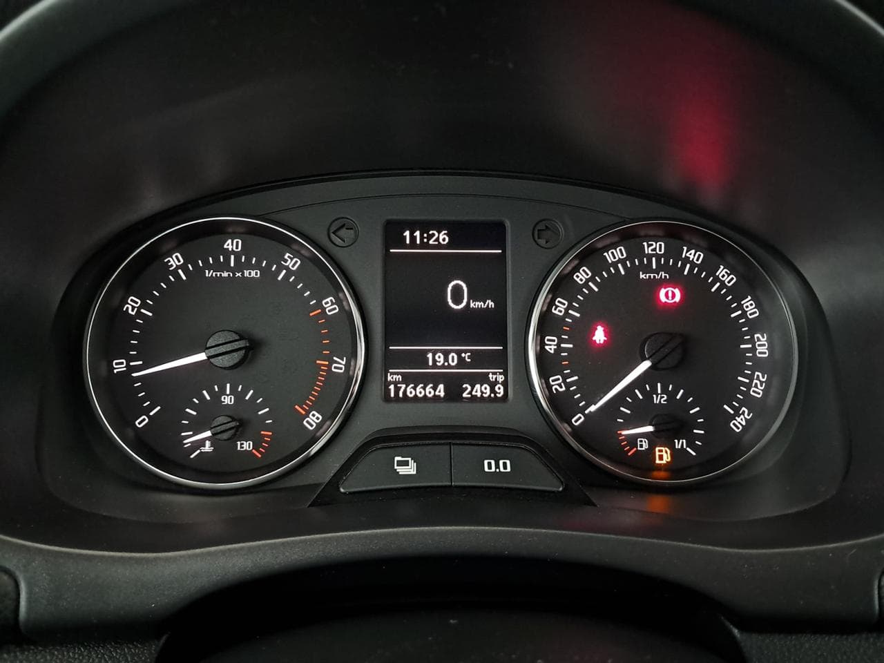 2011 Škoda FABIA - 17
