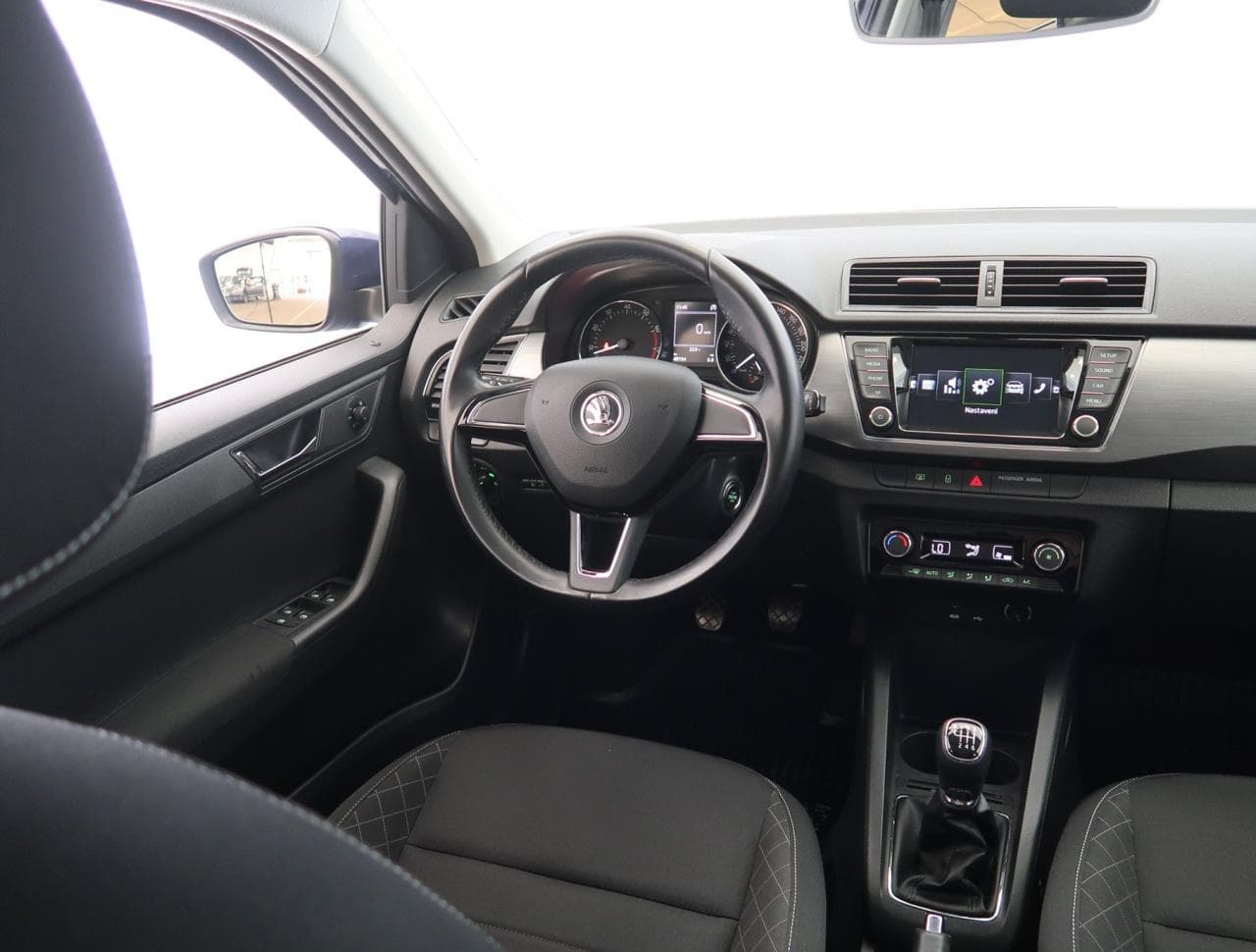 2015 Škoda FABIA - 9