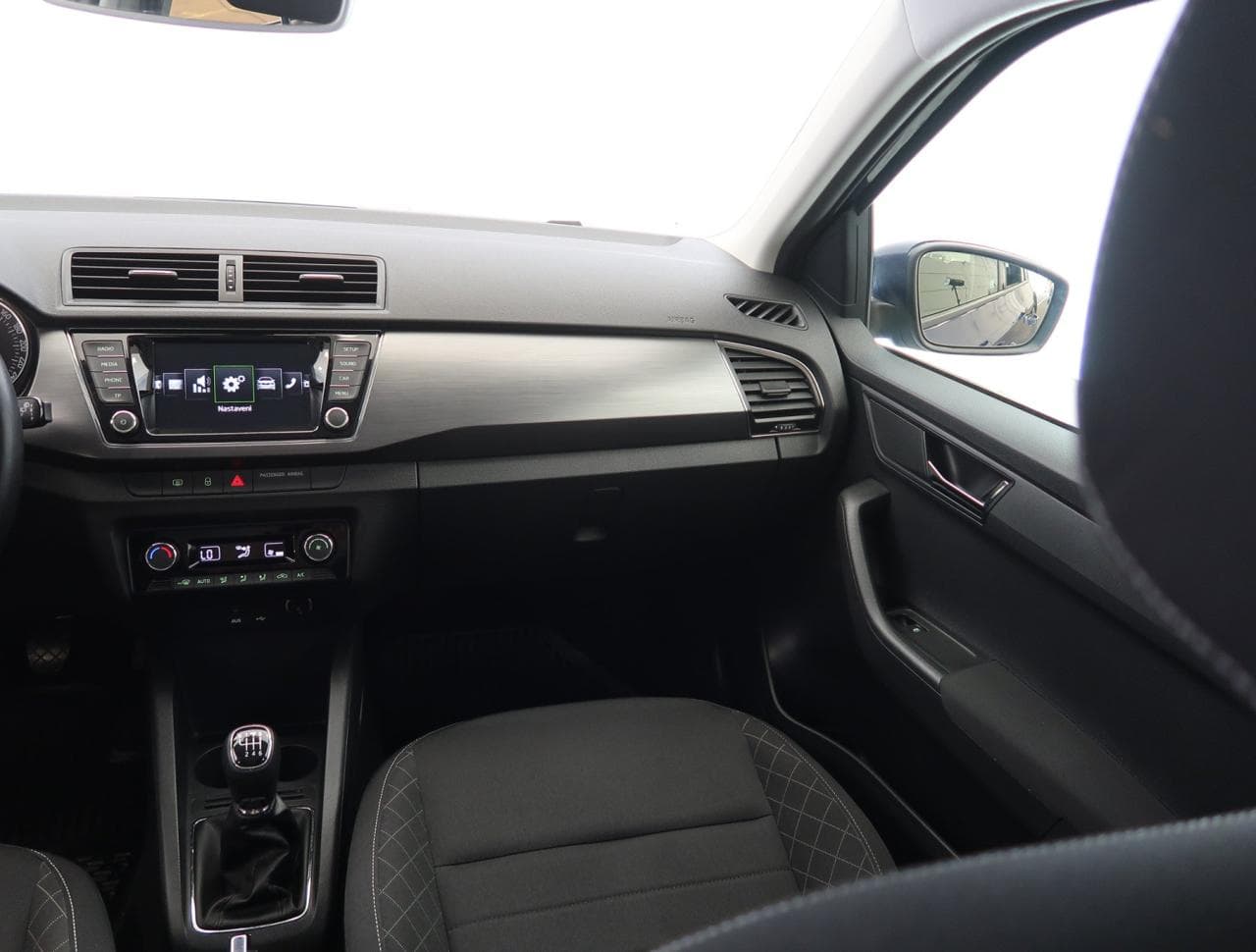 2015 Škoda FABIA - 11