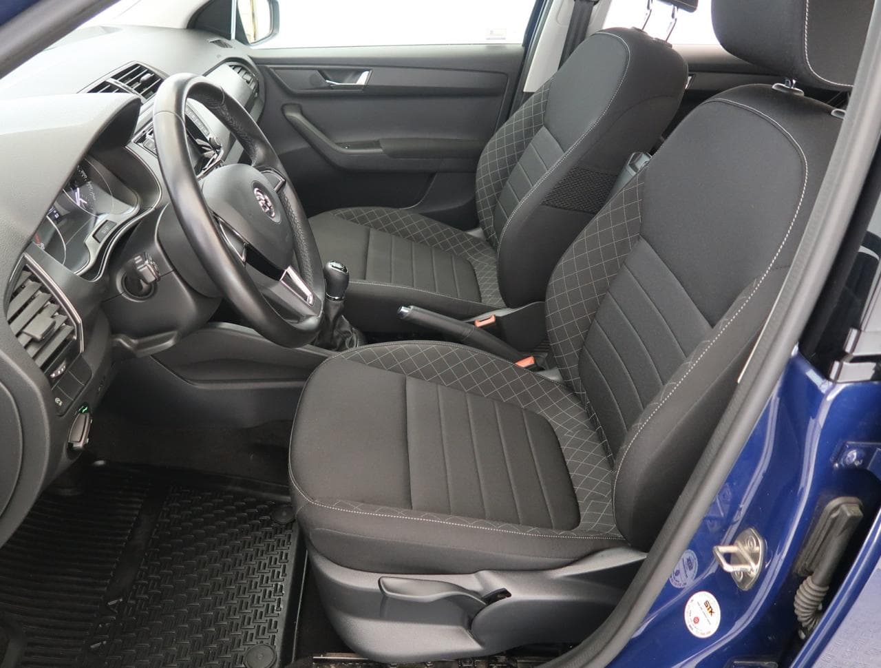 2015 Škoda FABIA - 16
