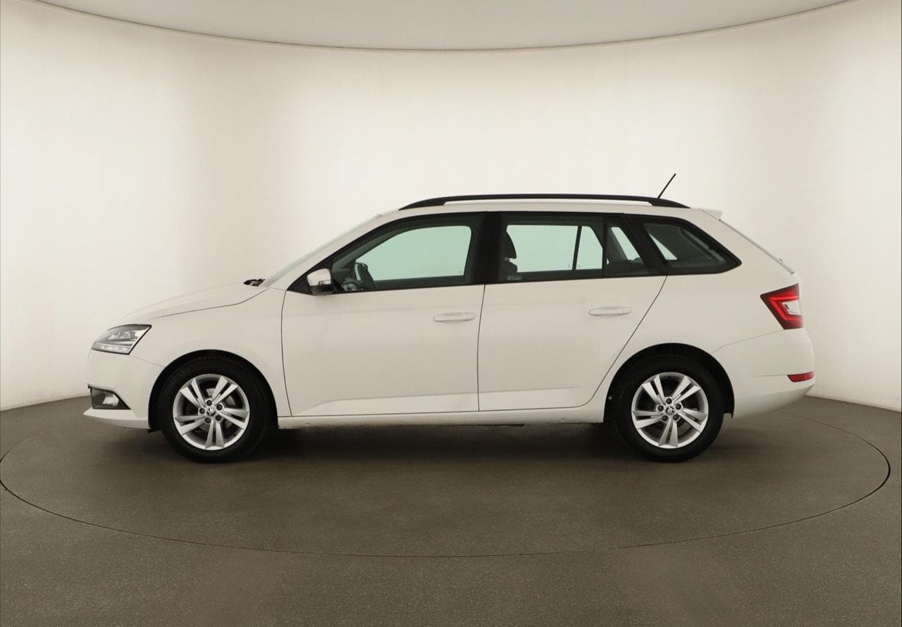 2021 Škoda FABIA - 4