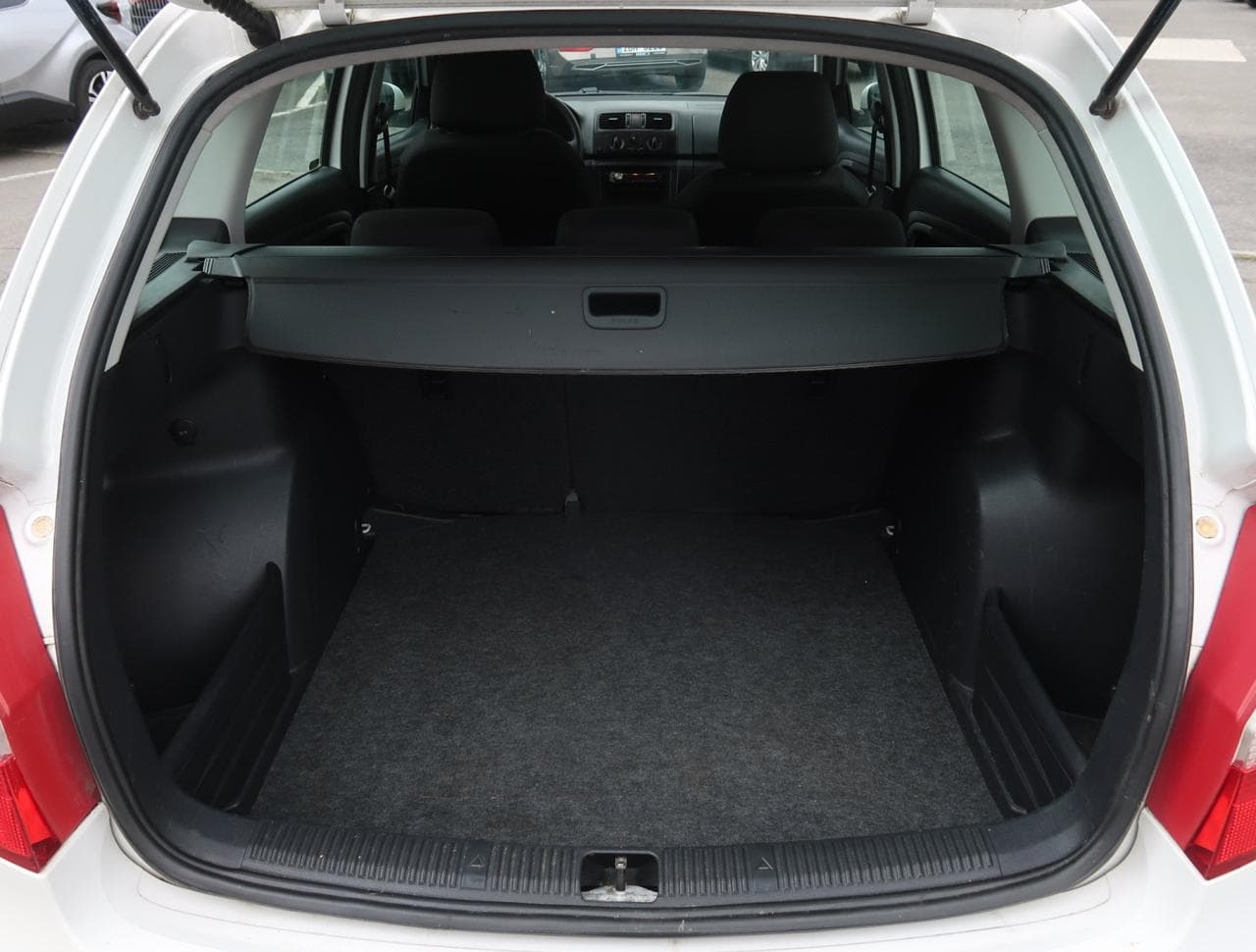 2011 Škoda FABIA - 19