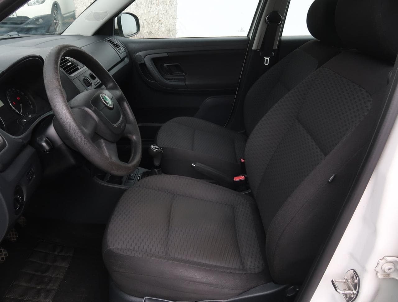 2011 Škoda FABIA - 16