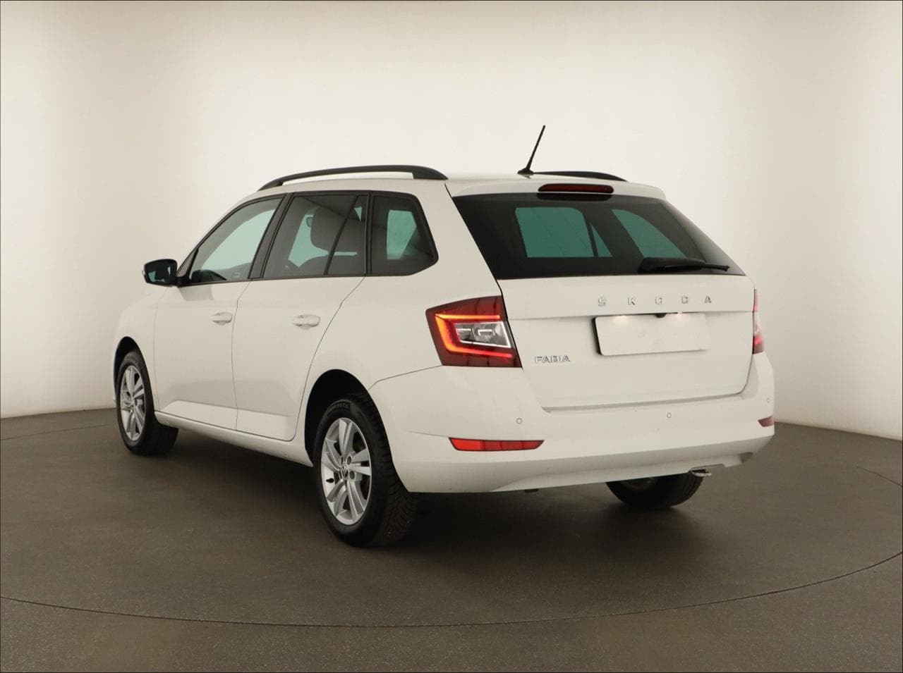 2021 Škoda FABIA - 5
