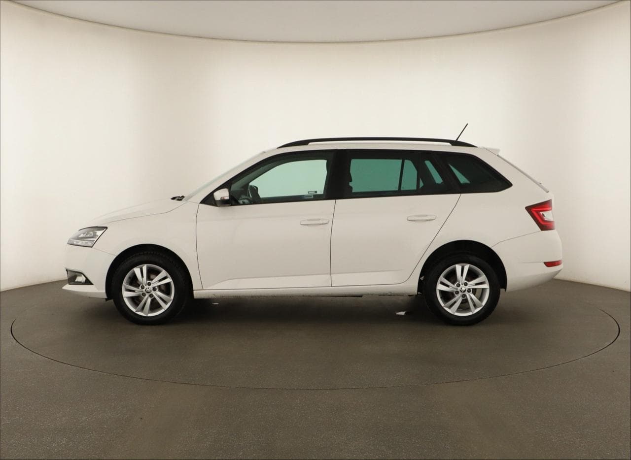 2021 Škoda FABIA - 4