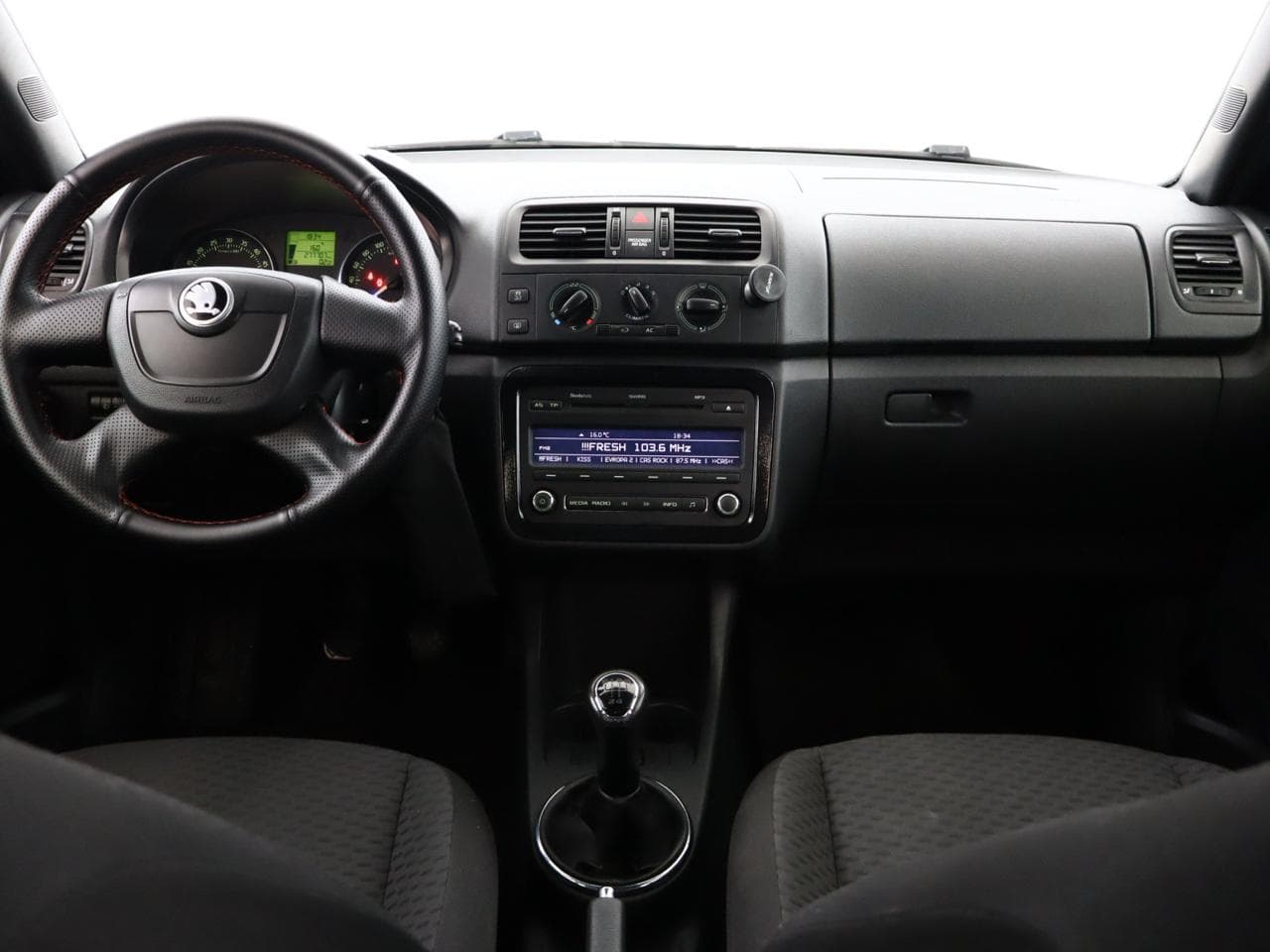 2010 Škoda FABIA - 9
