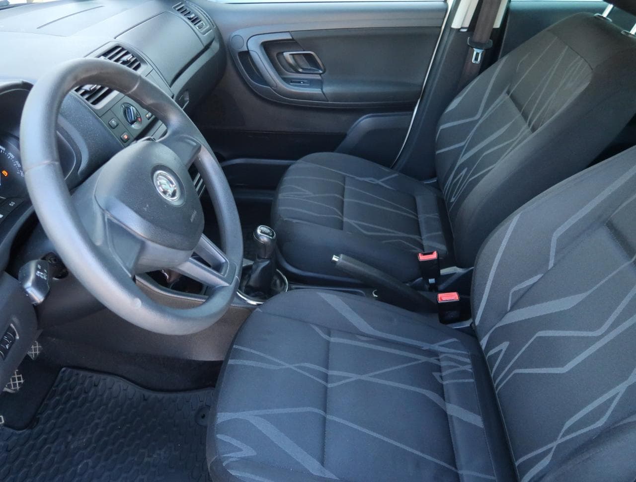 2013 Škoda FABIA - 16