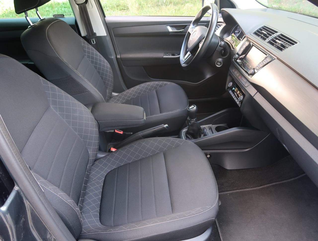2016 Škoda FABIA - 12