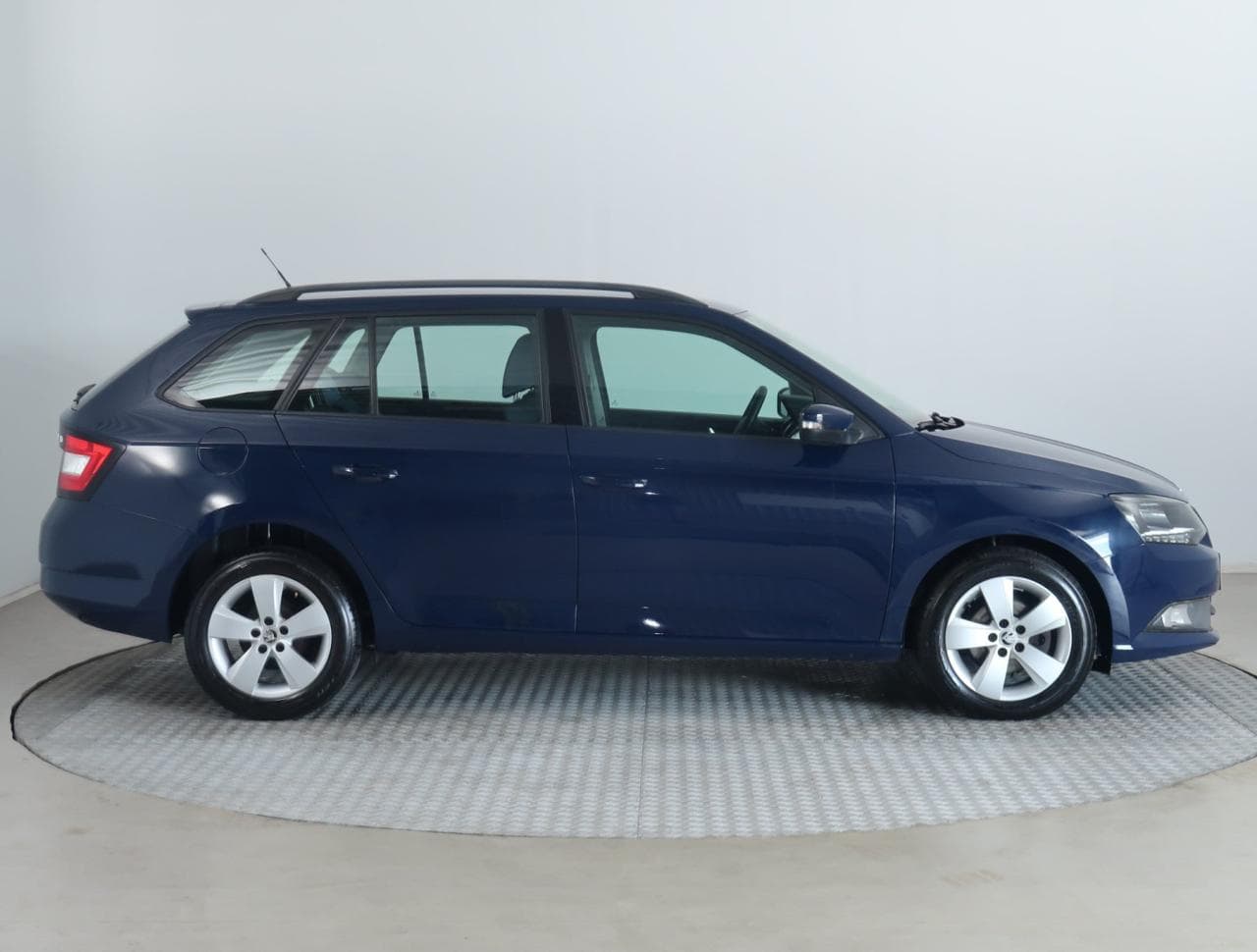 2017 Škoda FABIA - 8