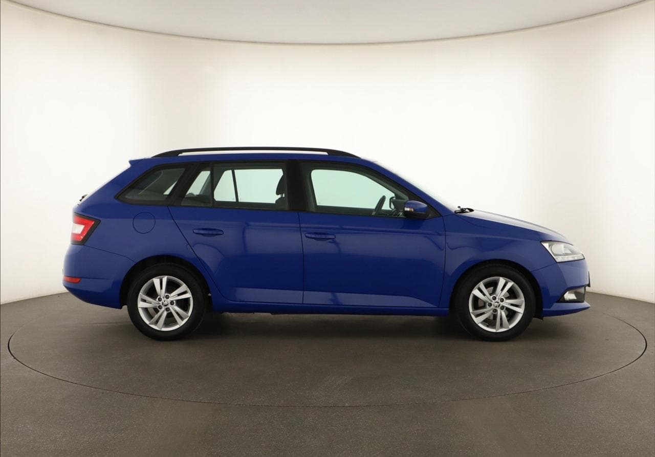 2021 Škoda FABIA - 8