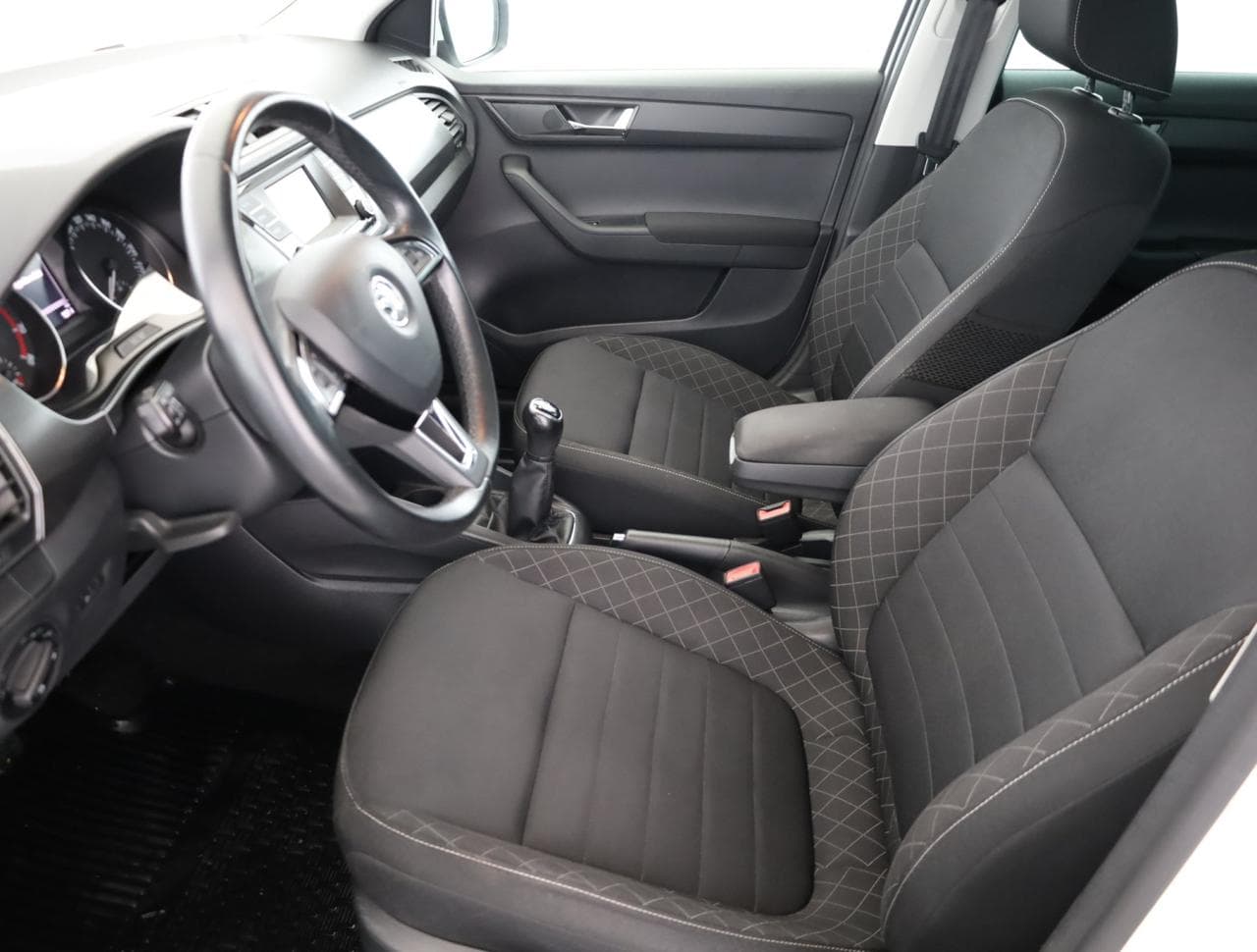 2017 Škoda FABIA - 13