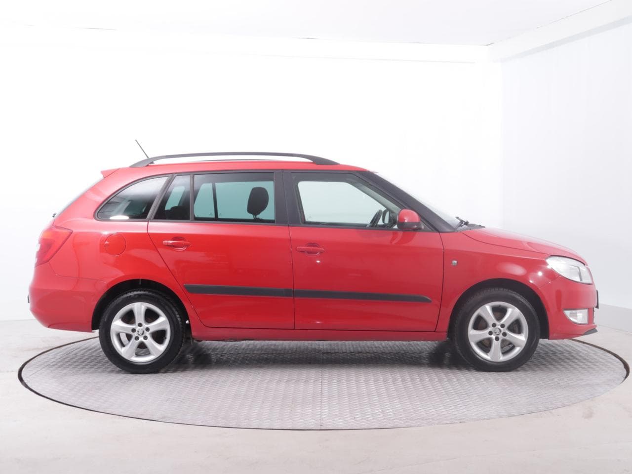 2014 Škoda FABIA - 8