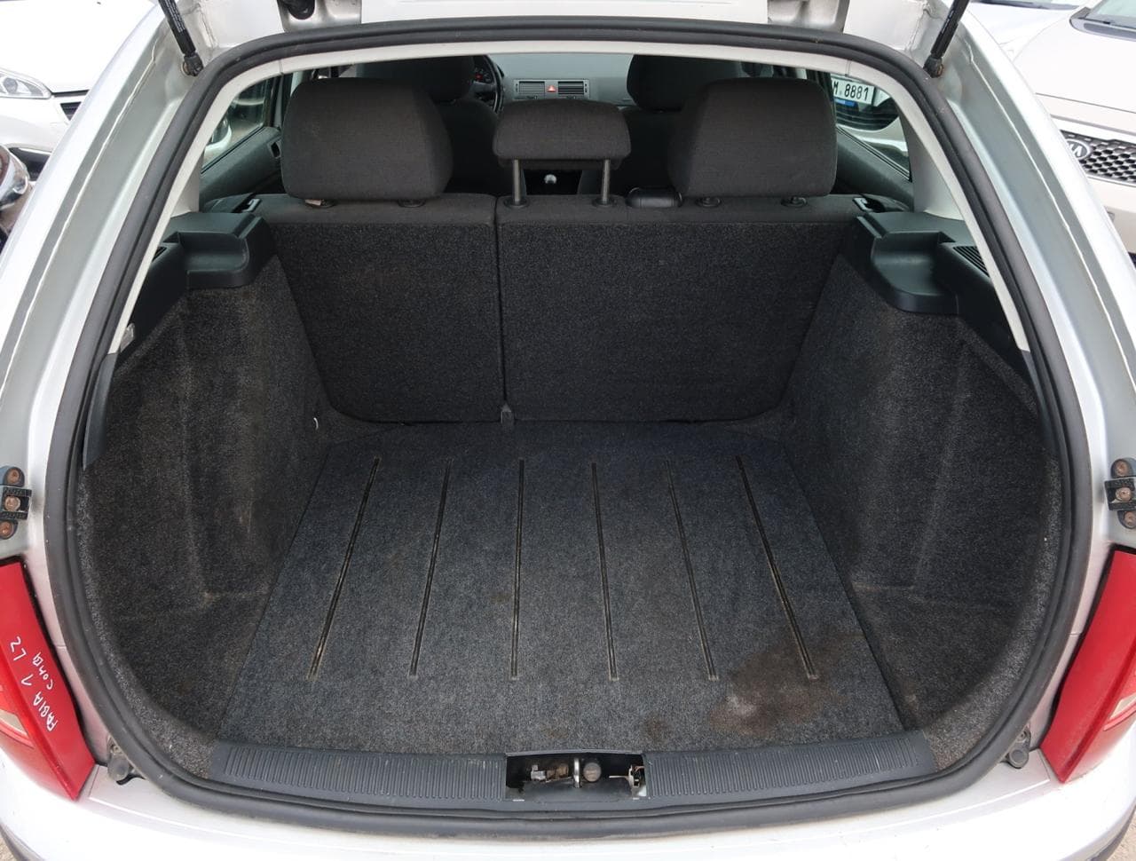 2004 Škoda FABIA - 19