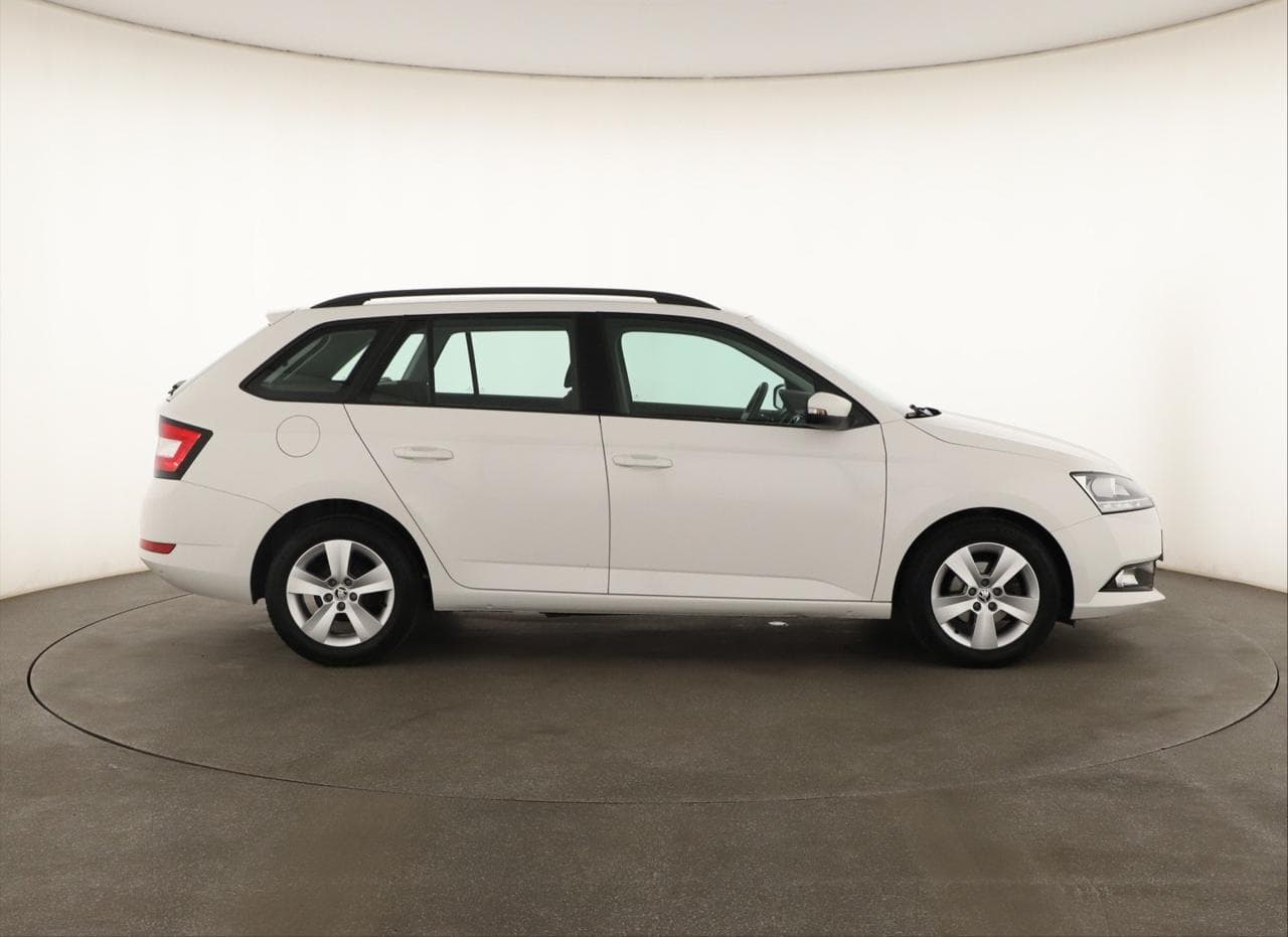 2021 Škoda FABIA - 8