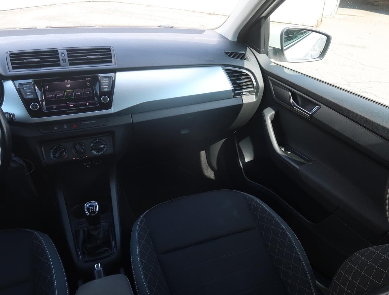 2018 Škoda FABIA - 11