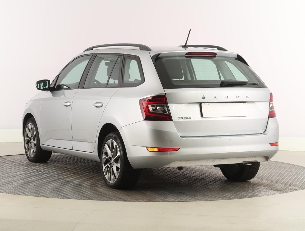 2021 Škoda FABIA - 5