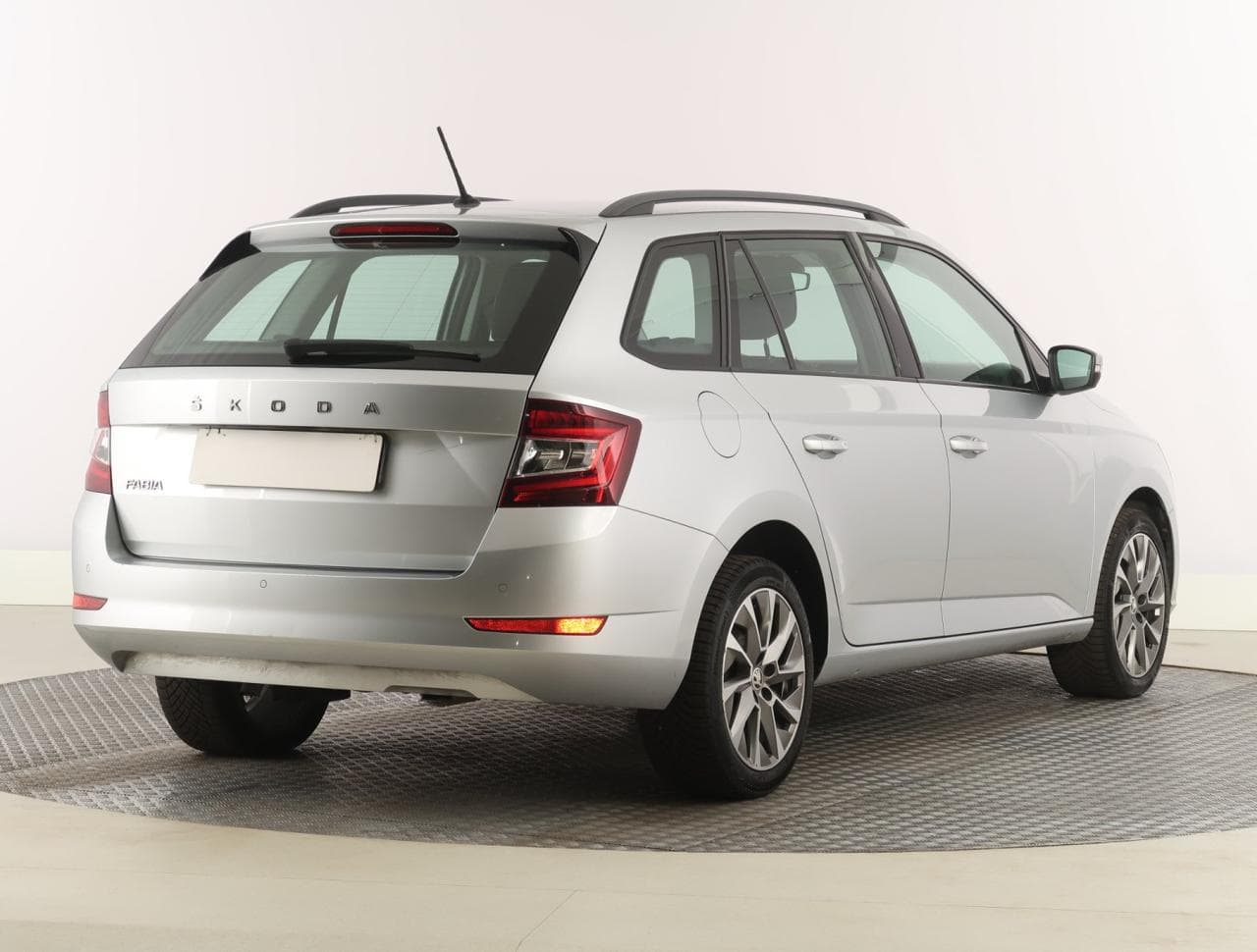 2021 Škoda FABIA - 7
