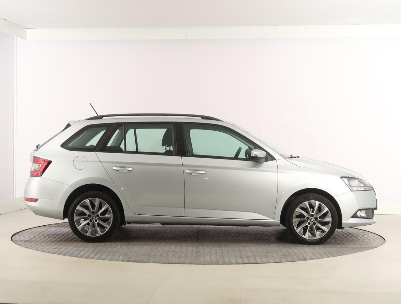 2021 Škoda FABIA - 8