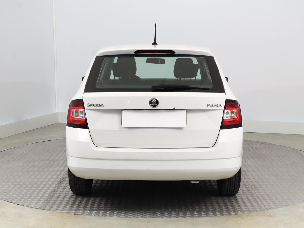 2015 Škoda FABIA - 6