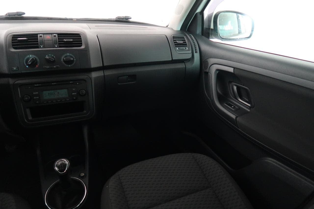 2012 Škoda FABIA - 11