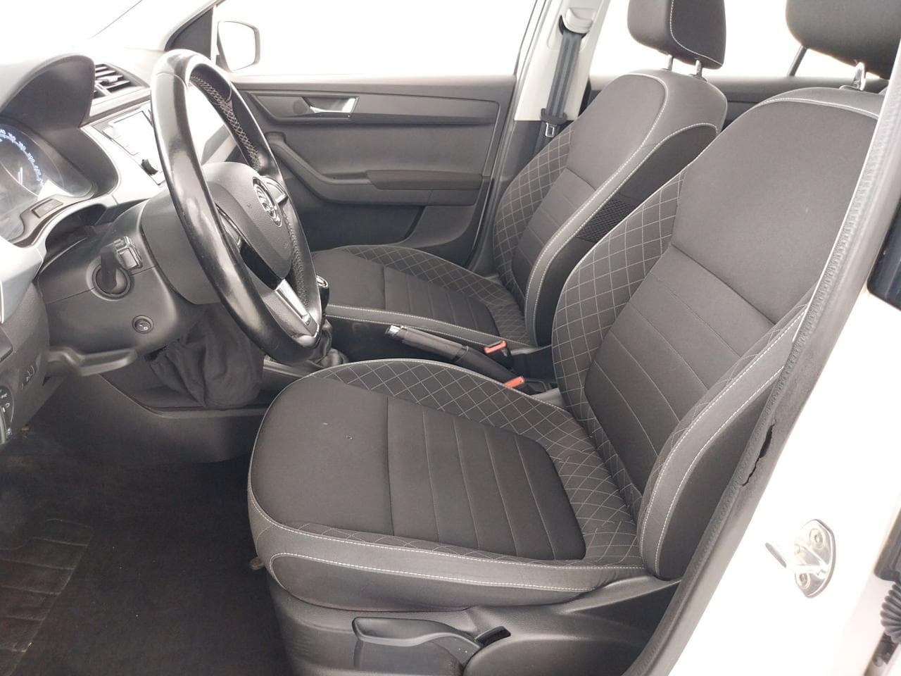 2019 Škoda FABIA - 16