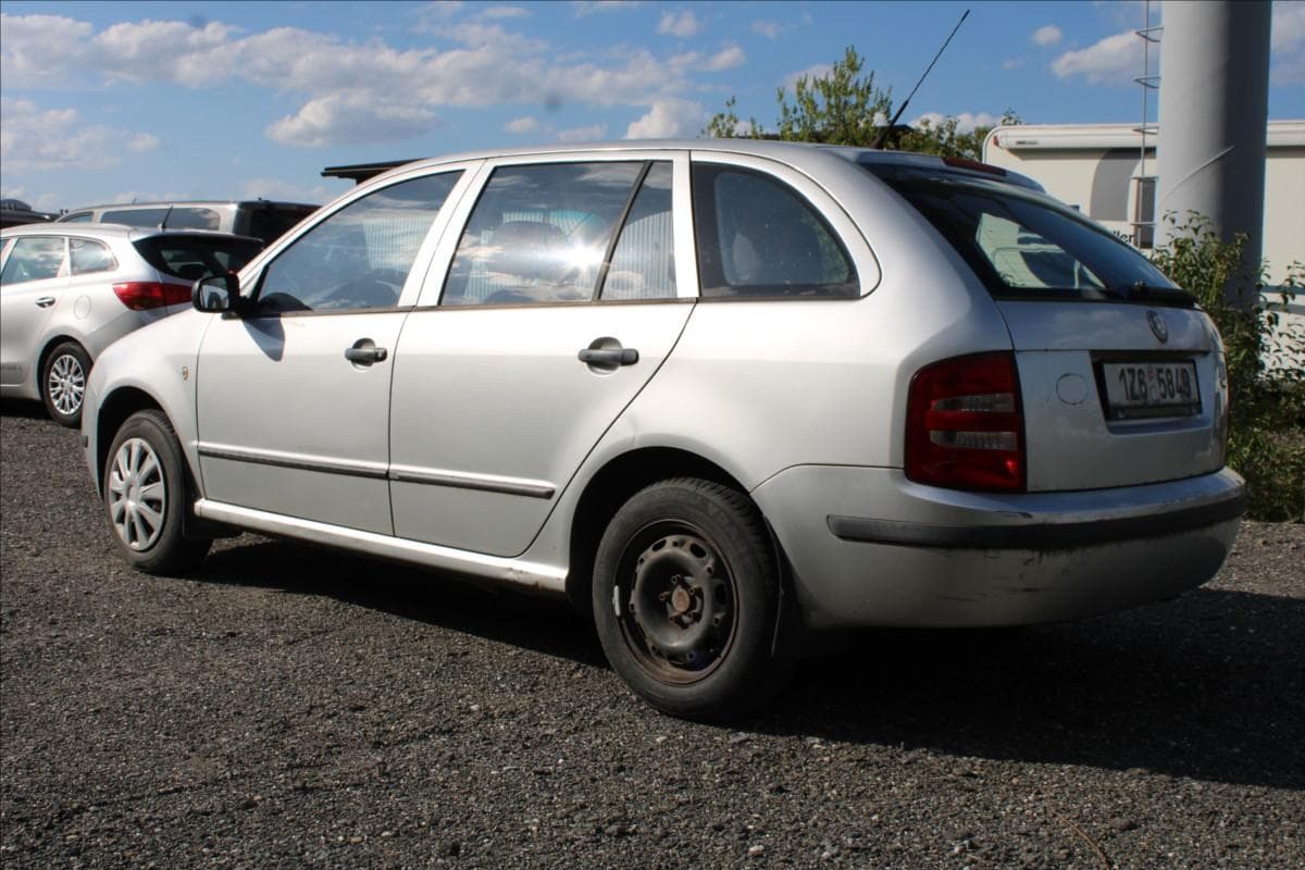 2003 Škoda FABIA - 4