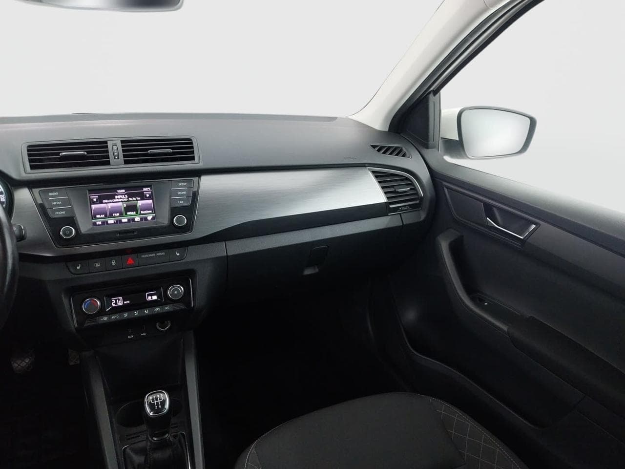 2017 Škoda FABIA - 11