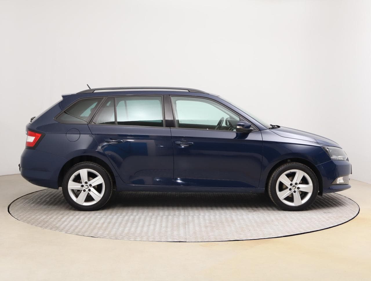2016 Škoda FABIA - 8