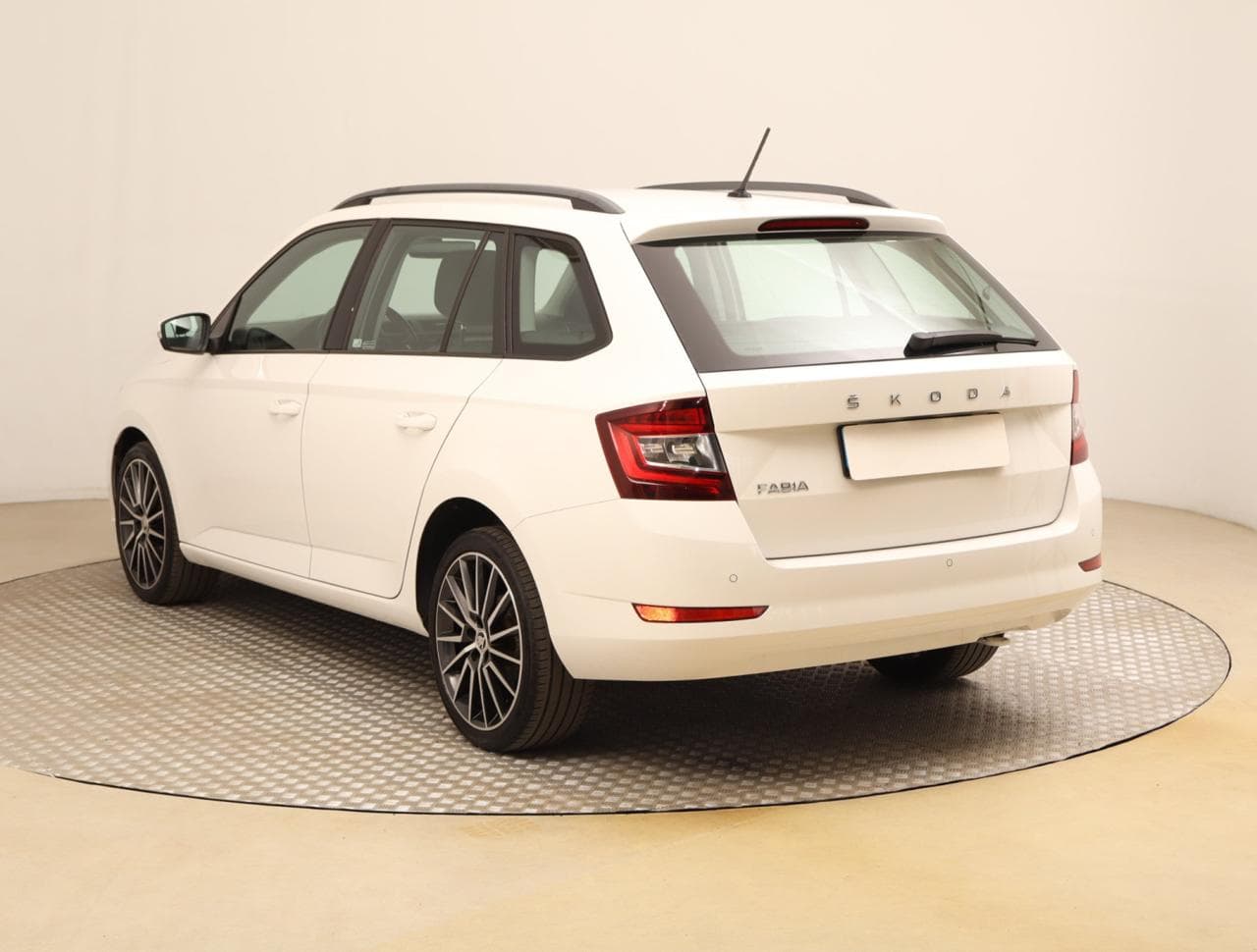 2019 Škoda FABIA - 5