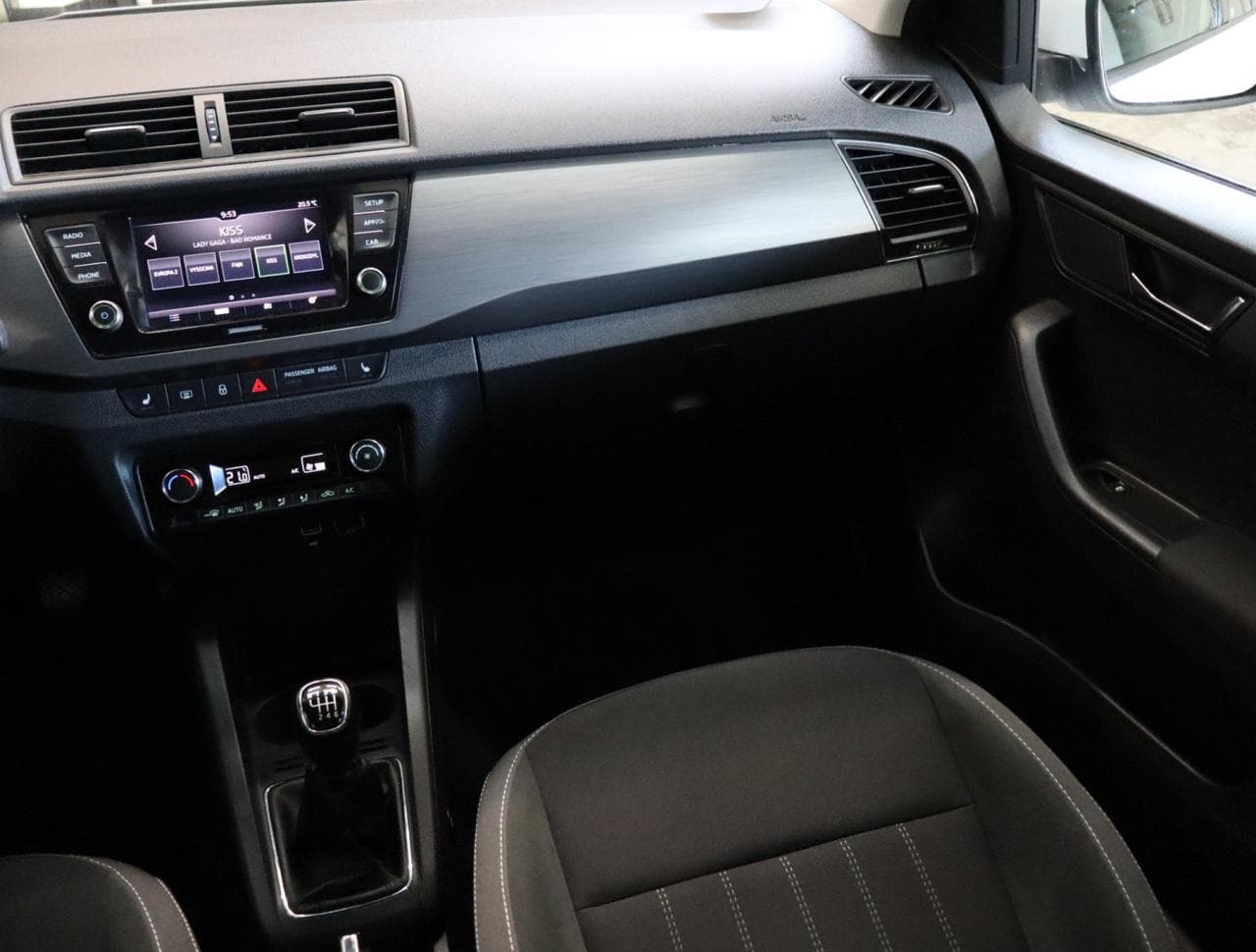 2019 Škoda FABIA - 11