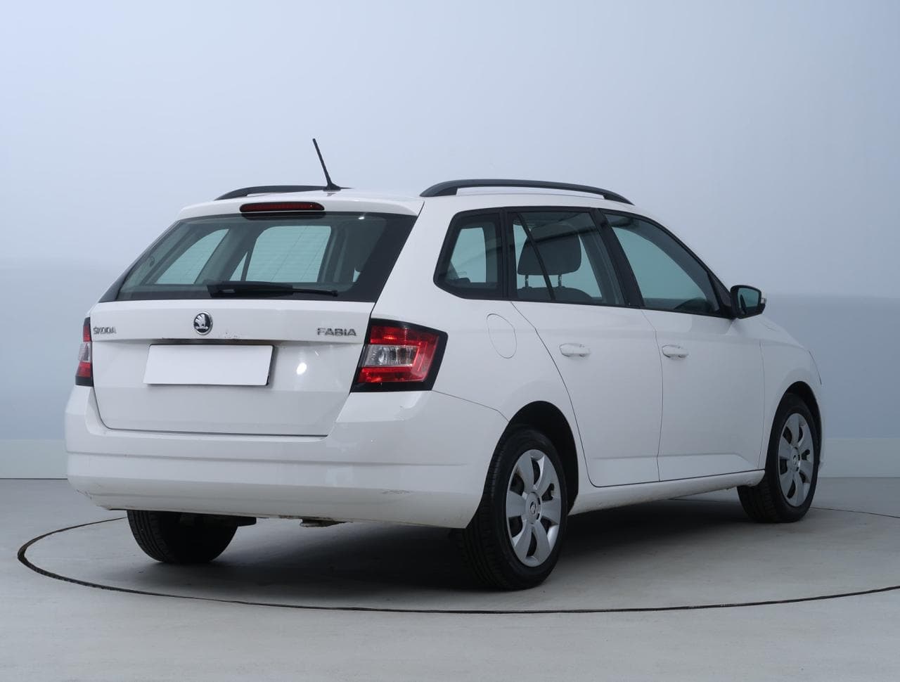 2016 Škoda FABIA - 7