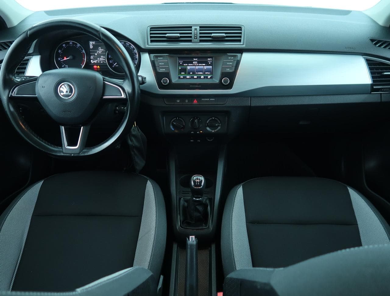 2016 Škoda FABIA - 10