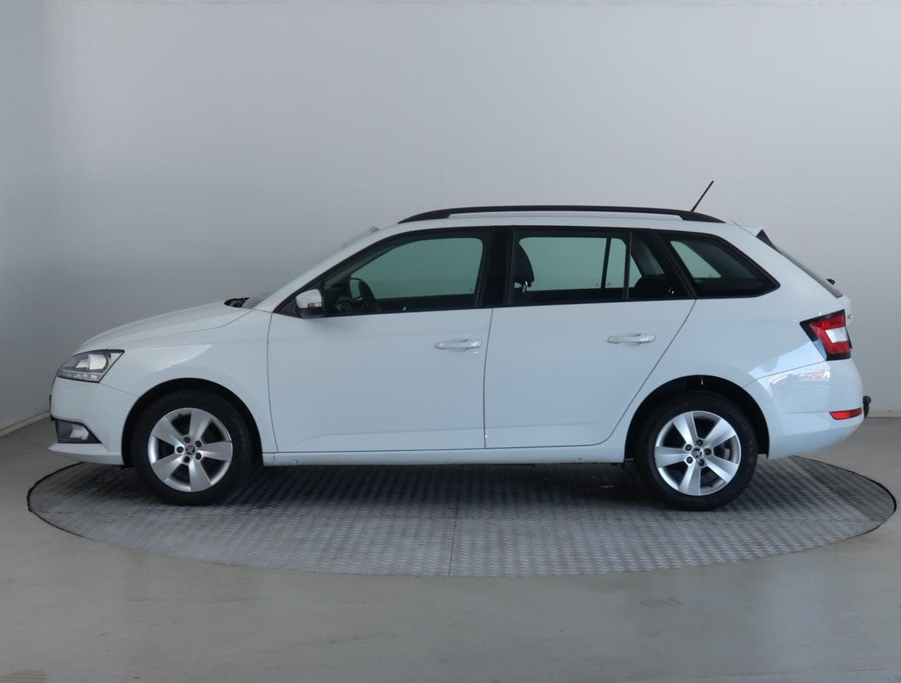 2019 Škoda FABIA - 4
