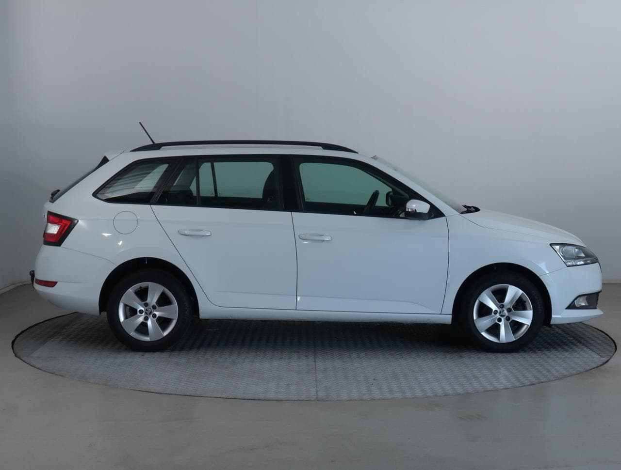 2019 Škoda FABIA - 8