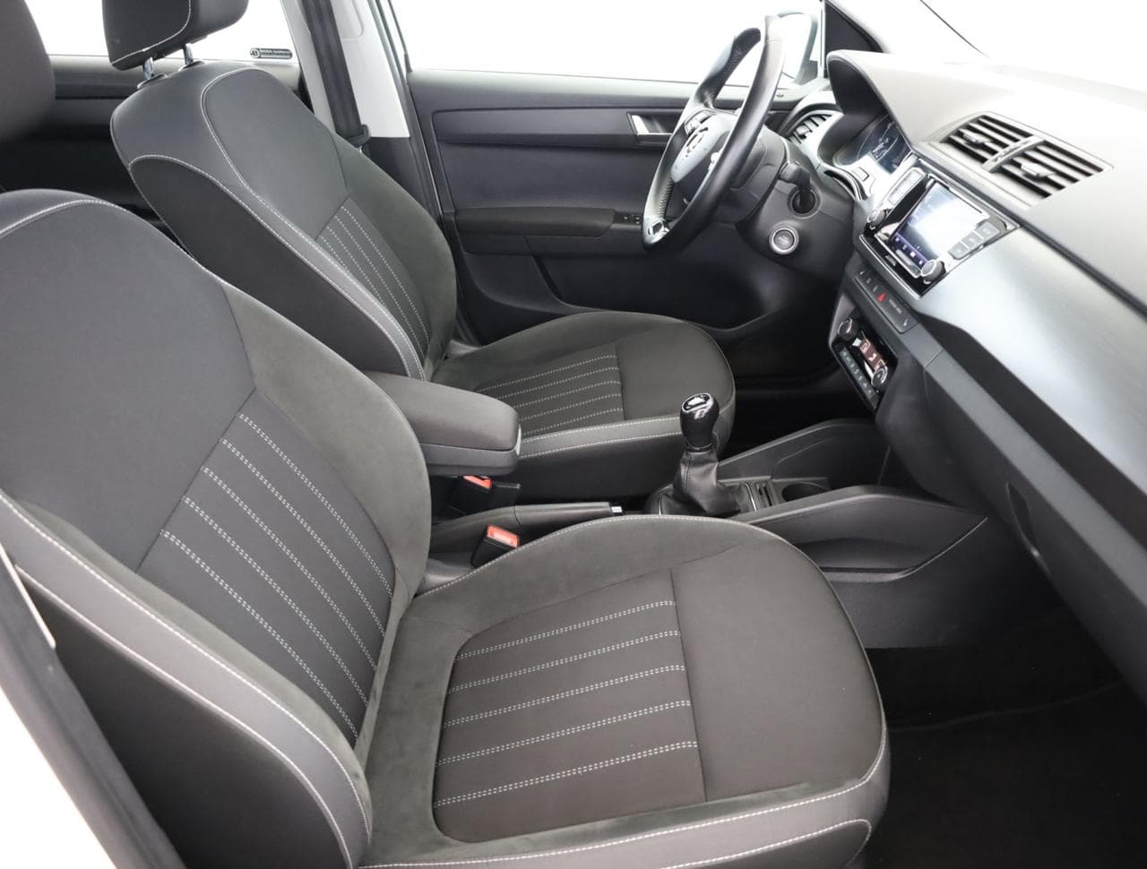 2021 Škoda FABIA - 10