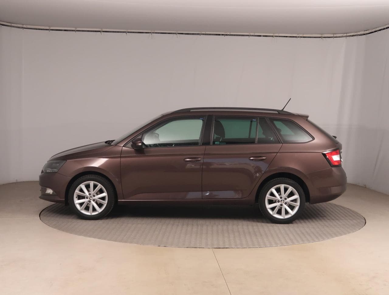 2016 Škoda FABIA - 4