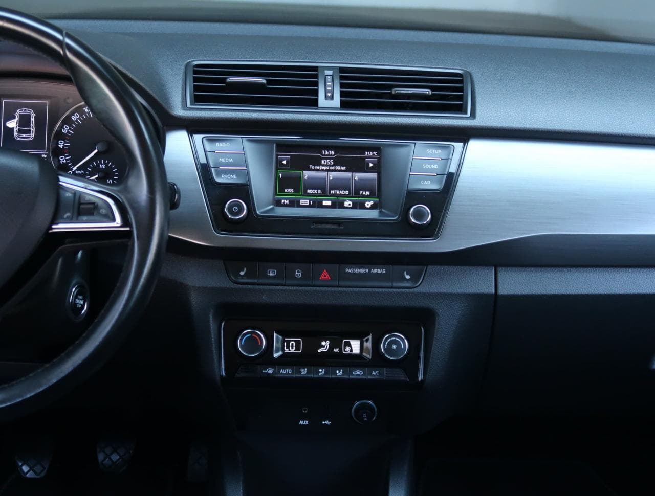 2016 Škoda FABIA - 18