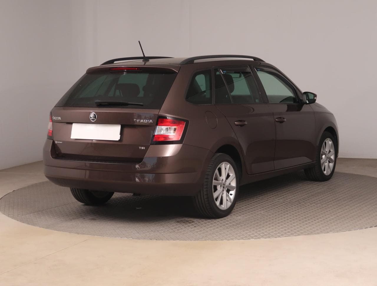 2016 Škoda FABIA - 7