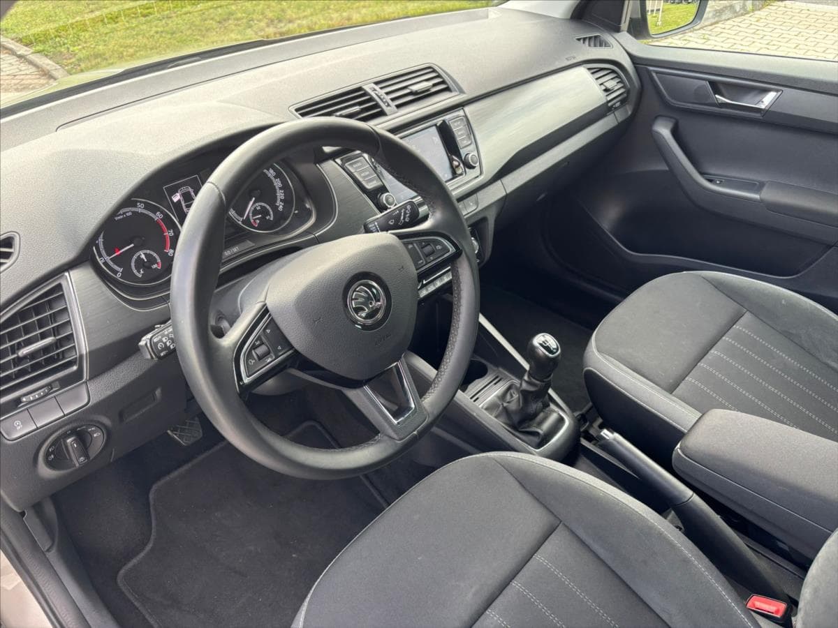 2019 Škoda FABIA - 25