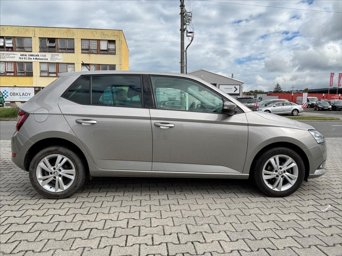 2019 Škoda FABIA - 10