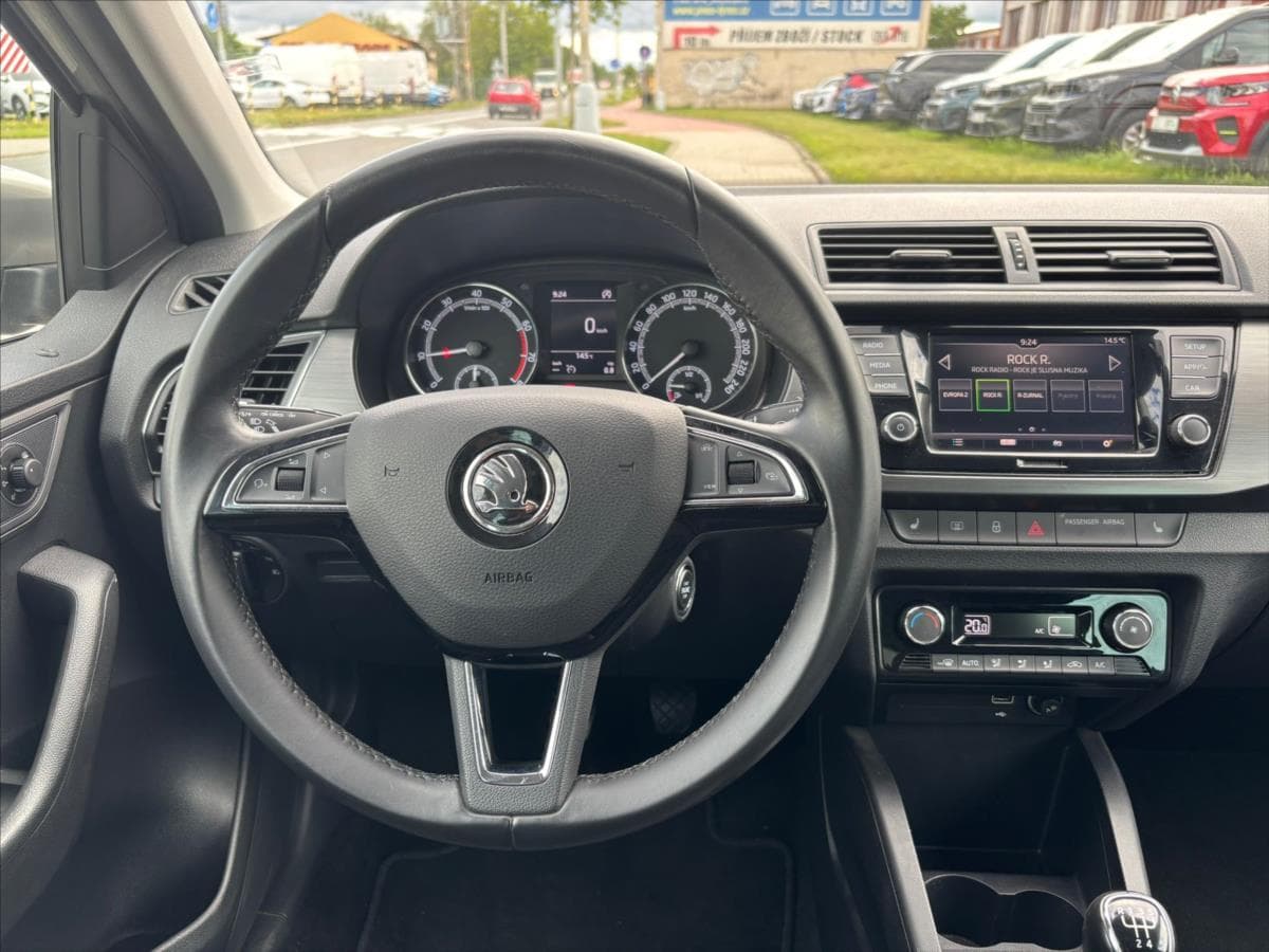 2019 Škoda FABIA - 23