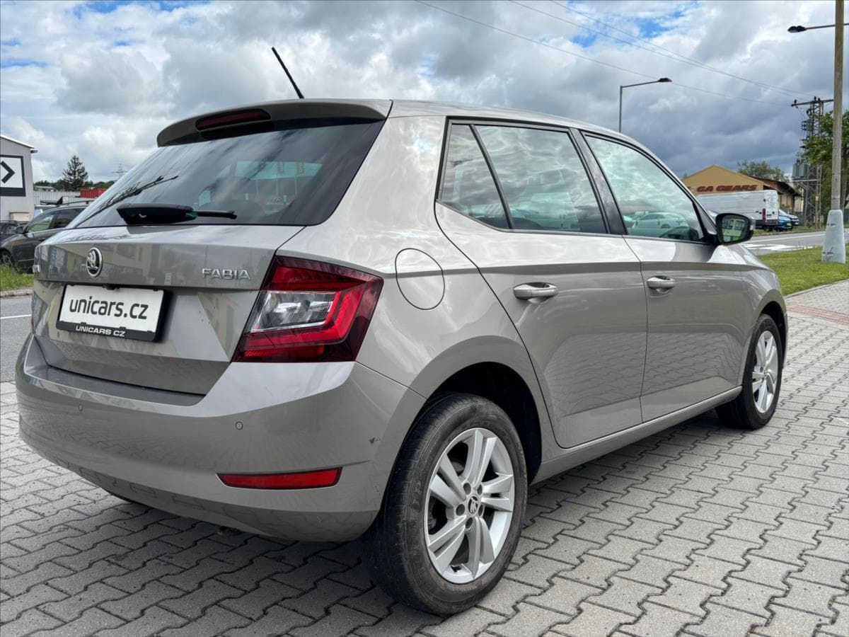 2019 Škoda FABIA - 4