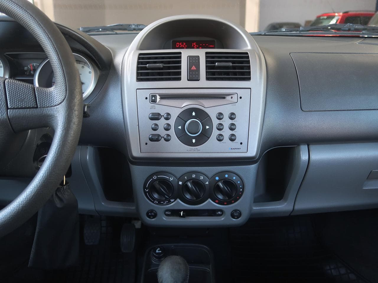 2005 Suzuki IGNIS - 26