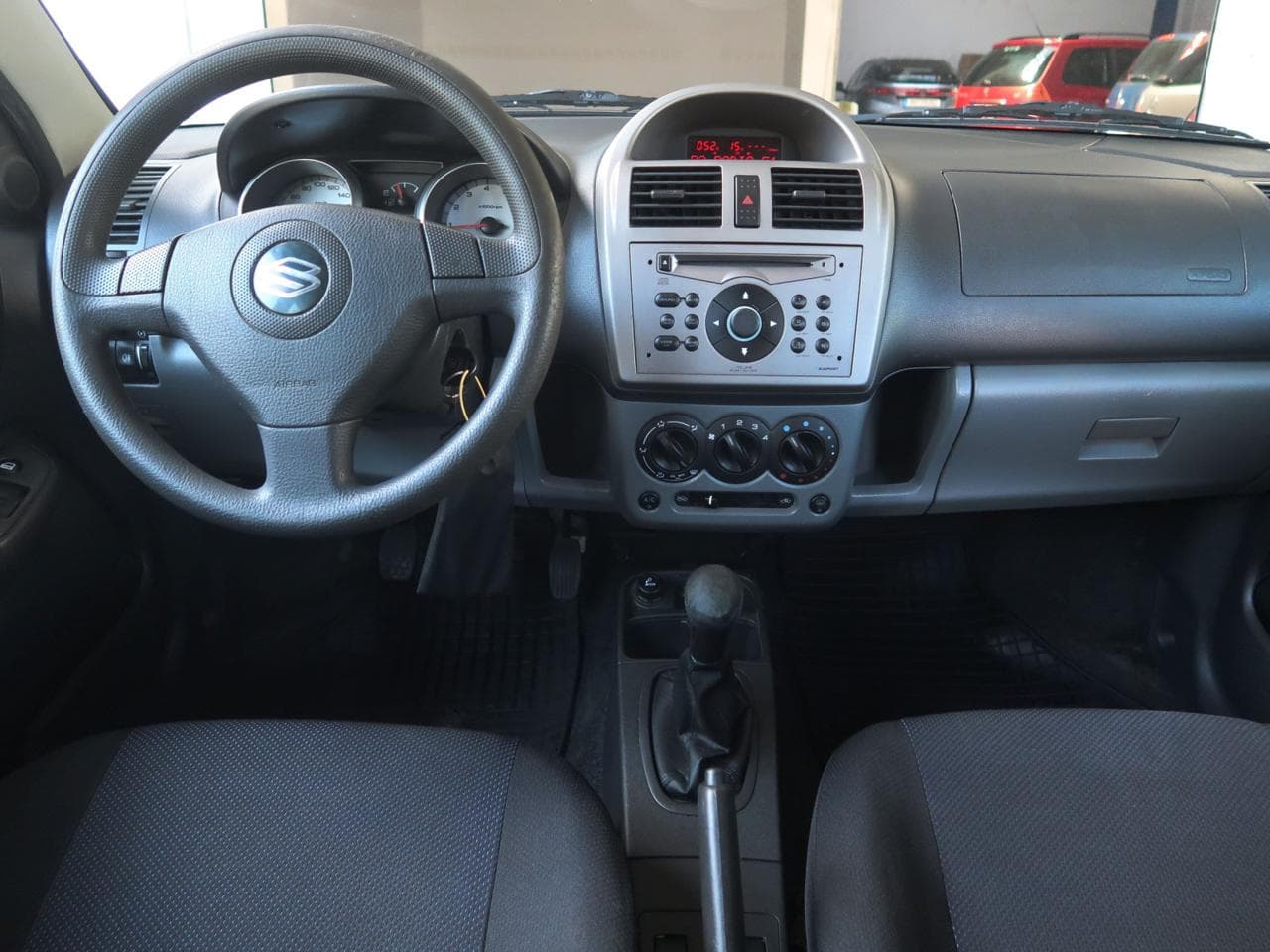 2005 Suzuki IGNIS - 12