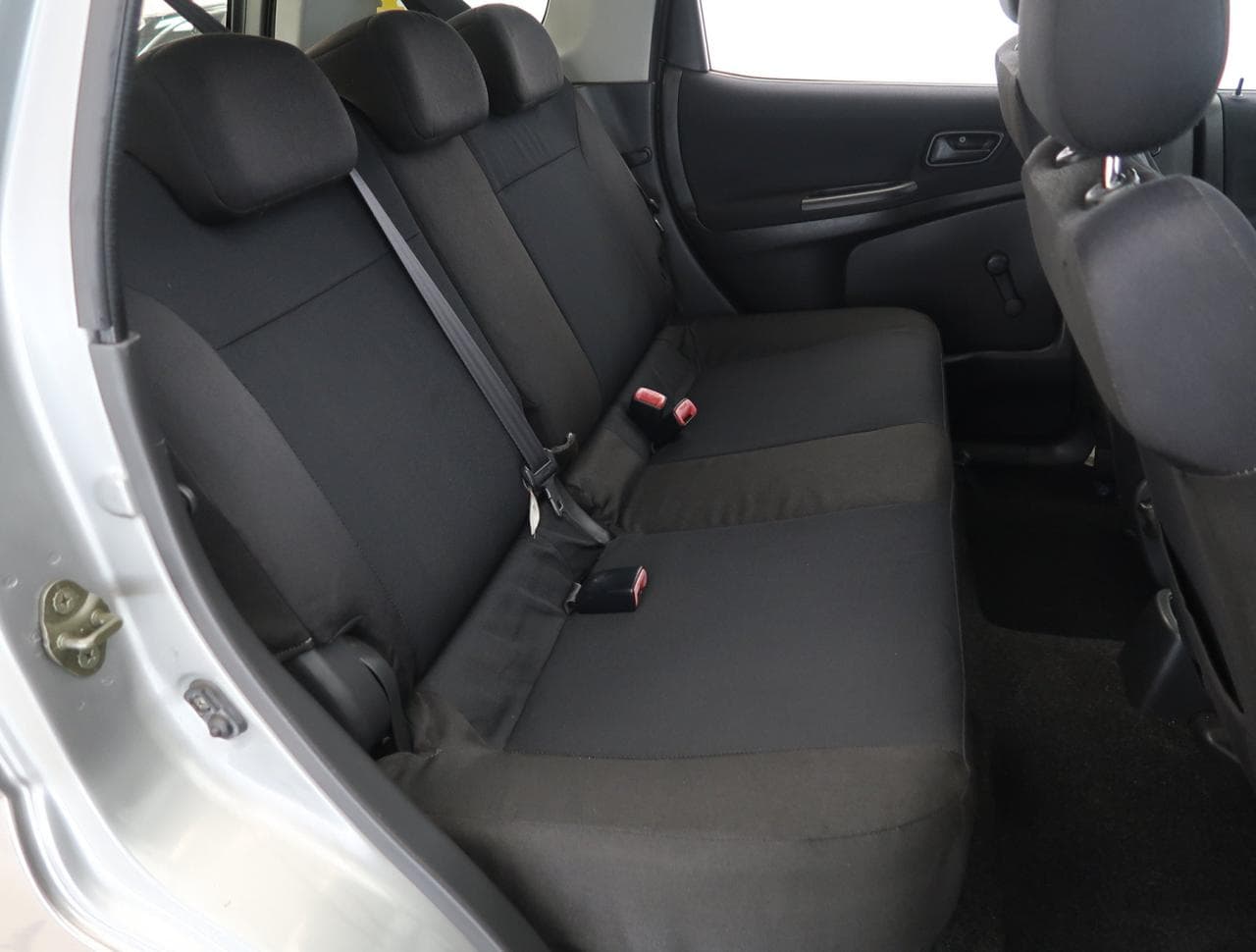 2004 Suzuki IGNIS - 13