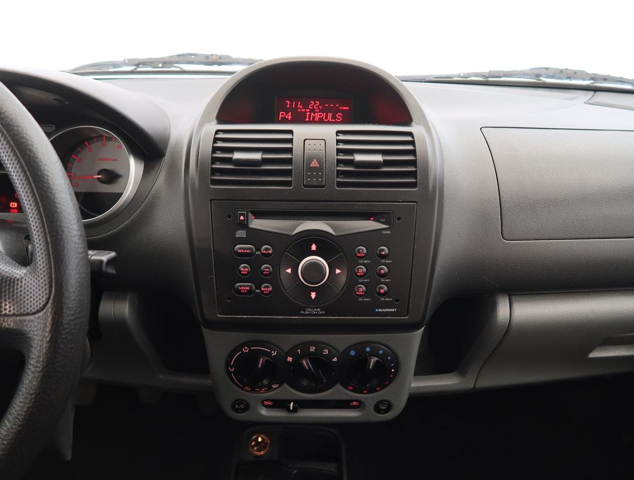 2004 Suzuki IGNIS - 18