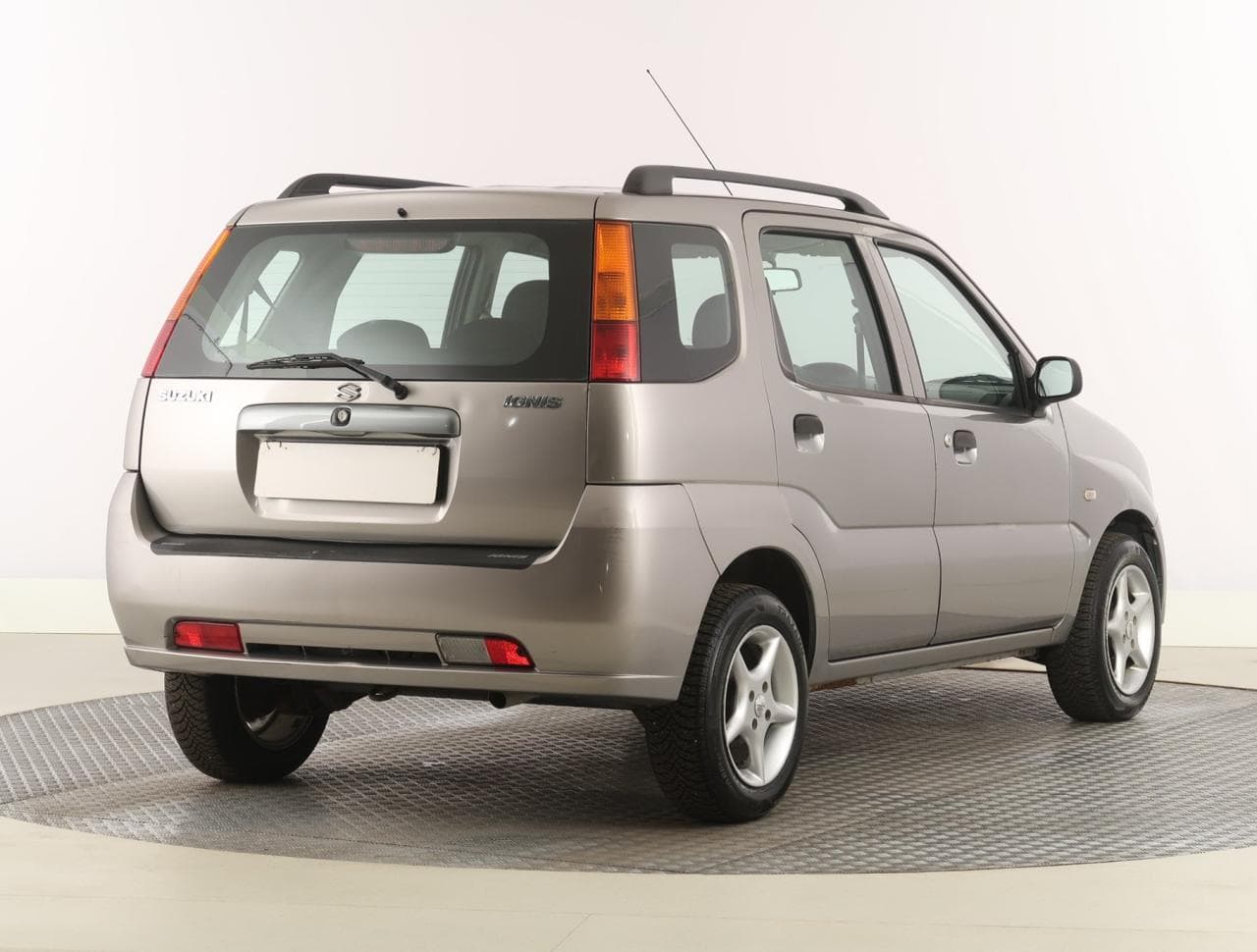 2004 Suzuki IGNIS - 7